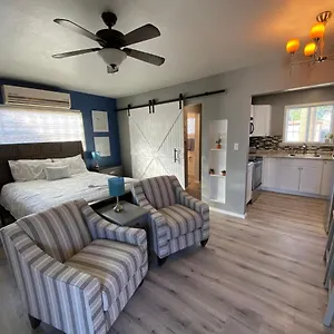 https://21-chelsea-place-on-the-park.hotelsofphoenix.com
