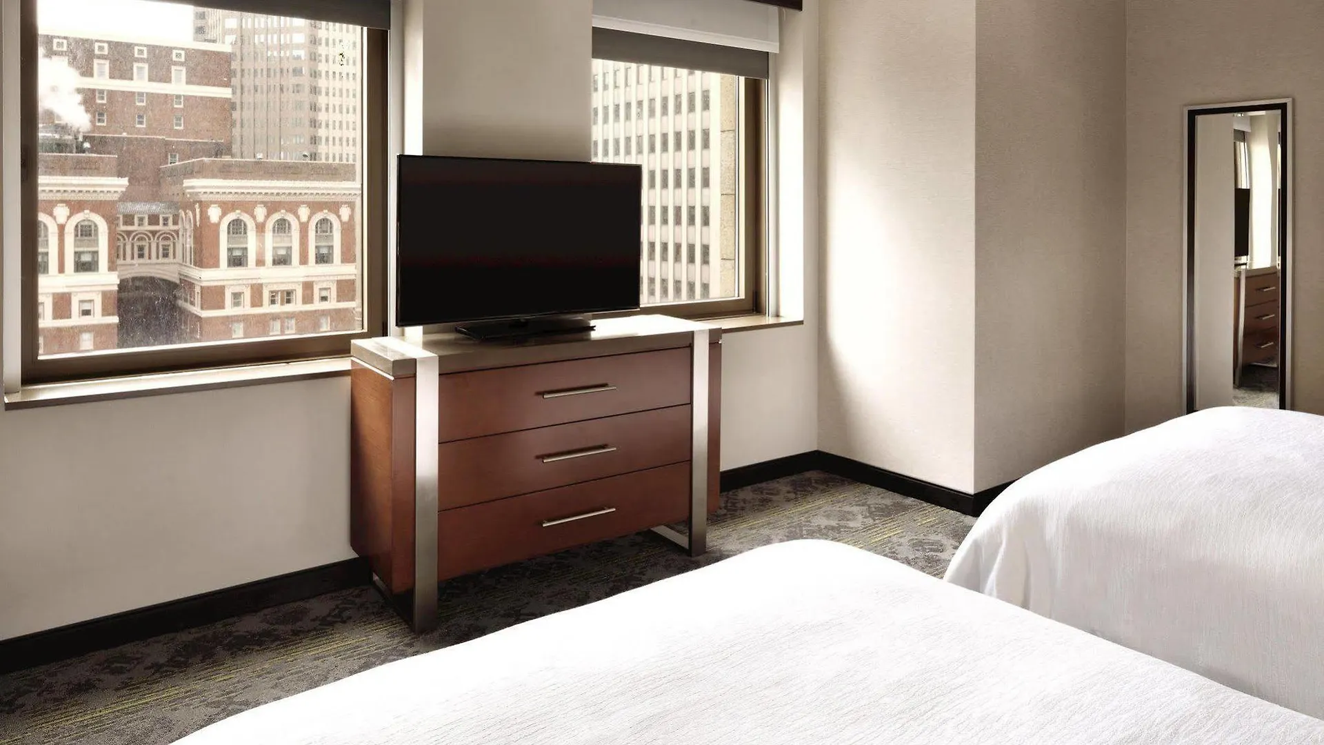 Embassy Suites Pittsburgh-Downtown 4*, Pittsburgh
